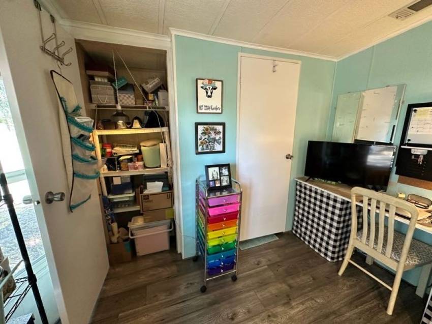 537 Chickasaw Loop a Winter Haven, FL Mobile or Manufactured Home for Sale